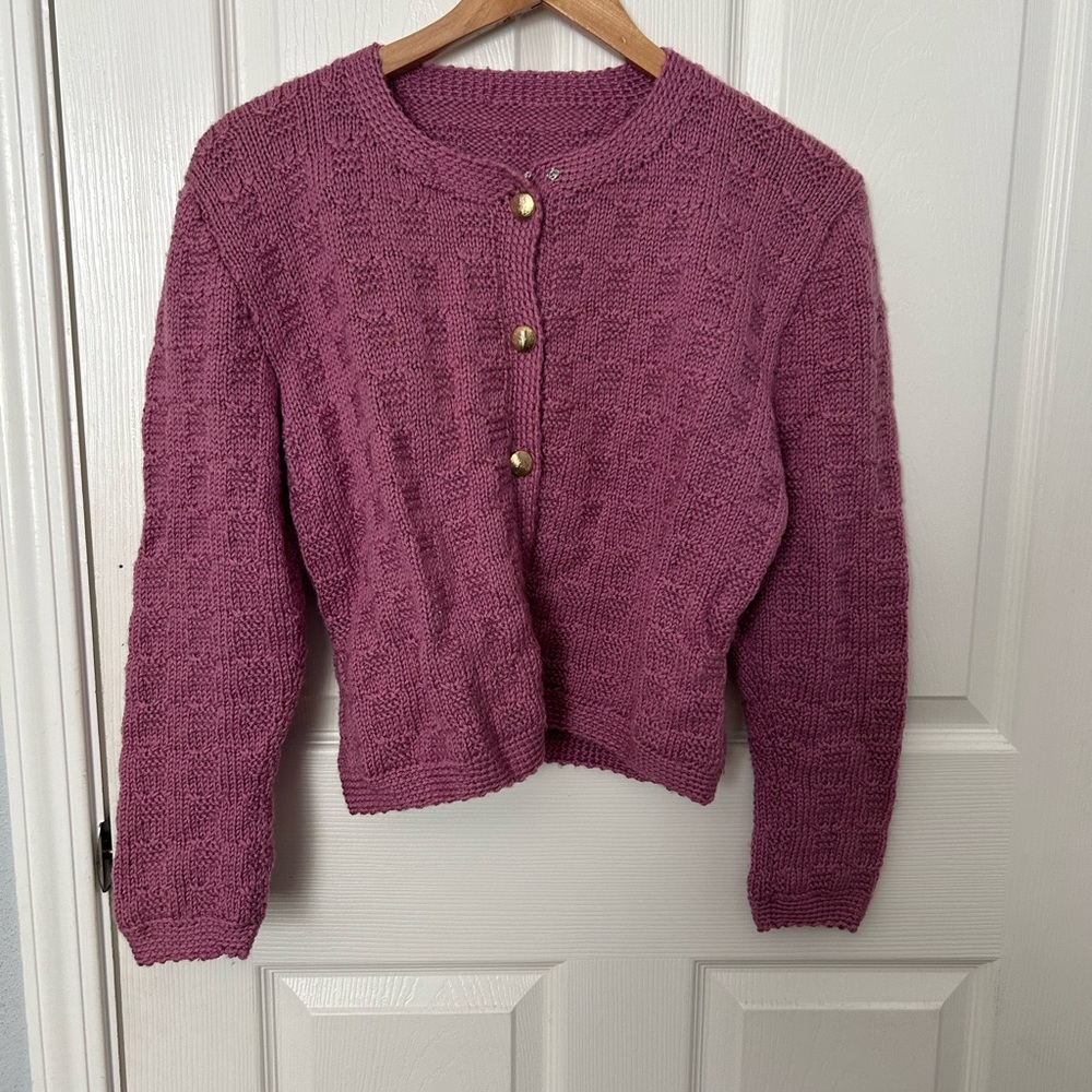 Elegant Mauve Cardigan with Button Accents
